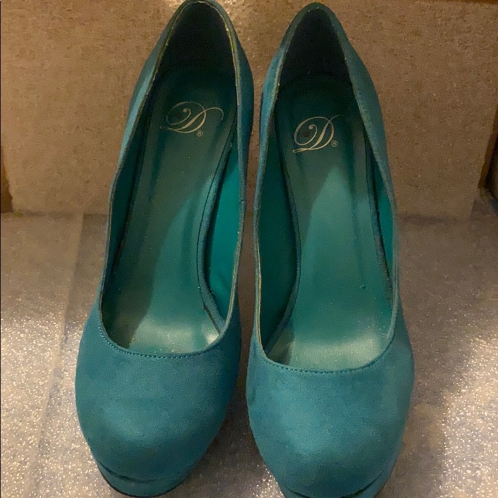 Teal/Turquoise Heels